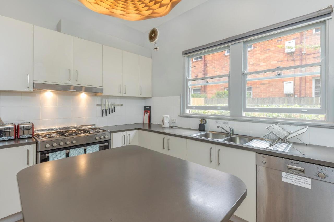 Dalziel Lodge Sydney Bagian luar foto
